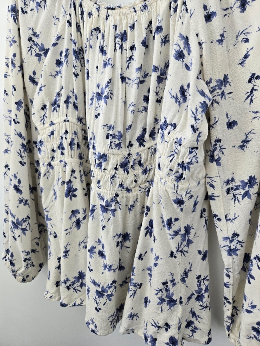 Torrid Rayon Slub Waist Detail Blouson Sleeve Top. White floral. Size 3X. - Picture 5 of 10